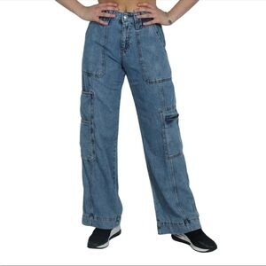 Wild Fable High-Rise Blue Denim Cargo Pants Size 4